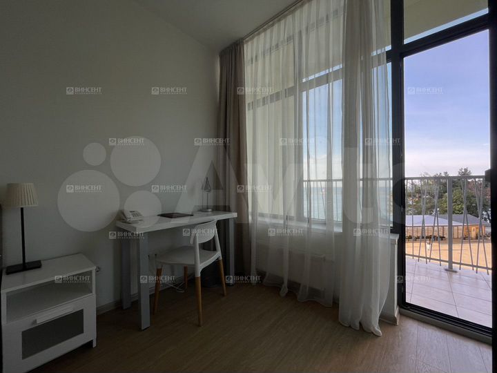 3-к. квартира, 136 м², 9/15 эт.