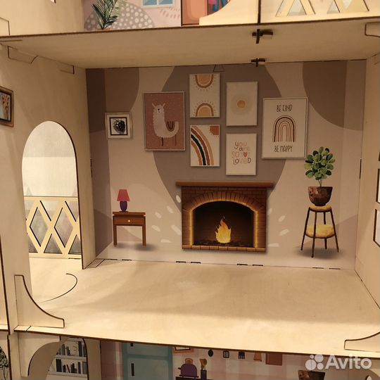 Большой кукольный домик