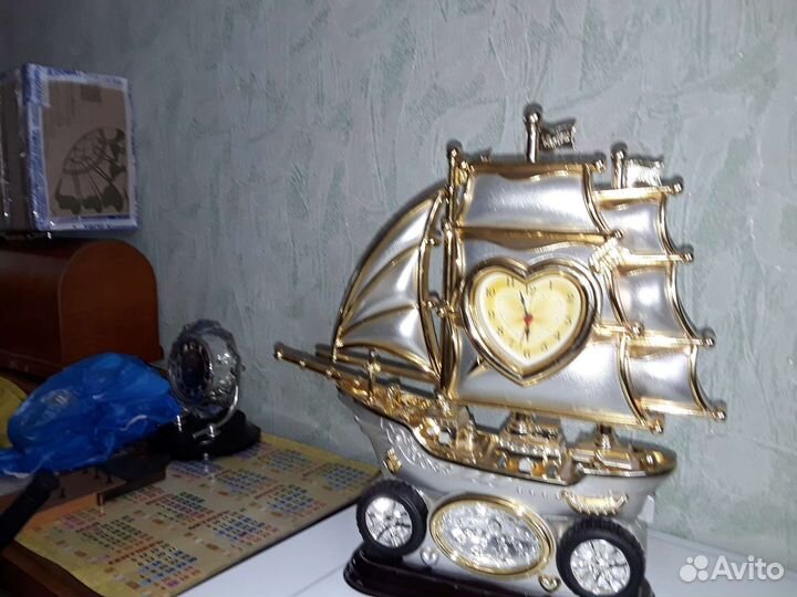 Часы настольные 