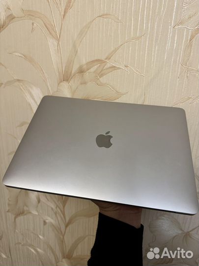 MacBook Pro 13 2020 i7 32GB RAM SSD 512Gb