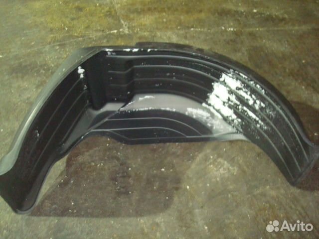Подкрылок передний (пластиковый) комплект