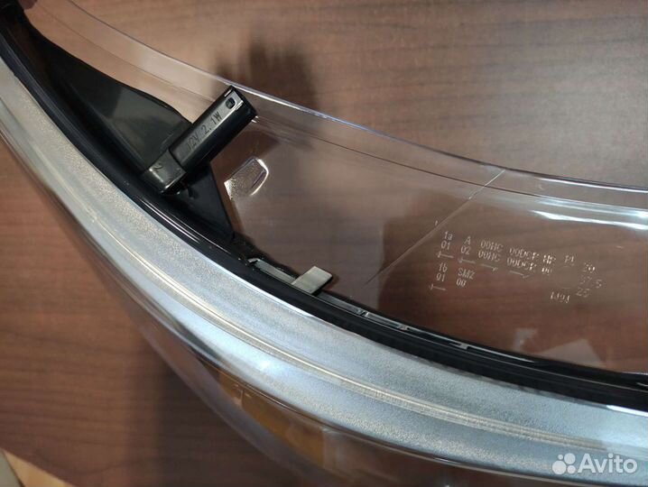 Стекла фар правое левое BMW E60 Е60 с ресничками