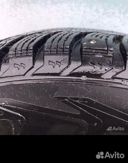 Nokian Tyres Hakkapeliitta 5 205/70 R15