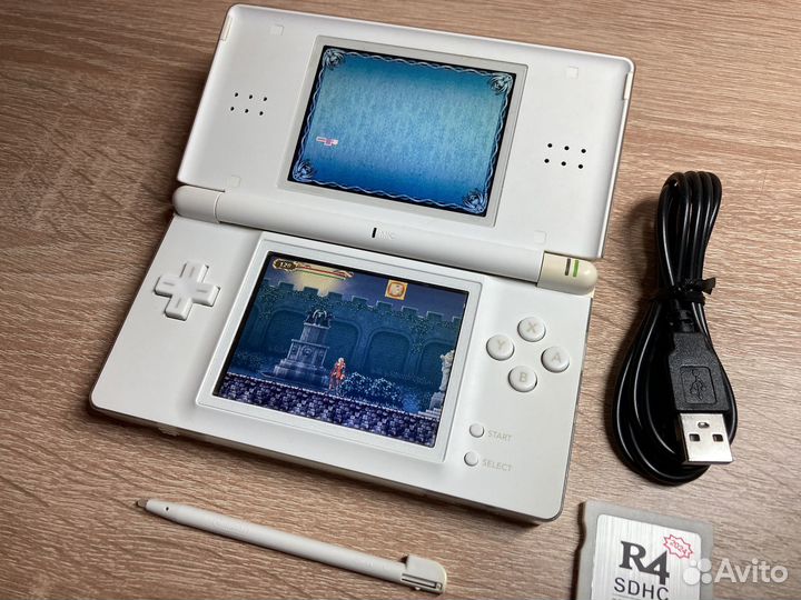 Nintendo DS lite