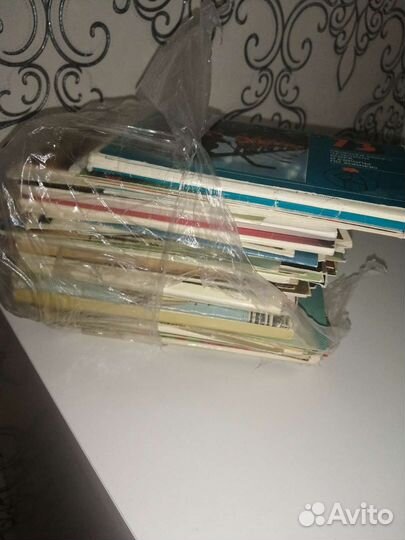 Продаю 2,5 килограмма открыток СССР