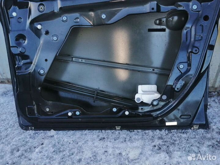 Дверь передняя правая Mazda 3 BK, хетчбек