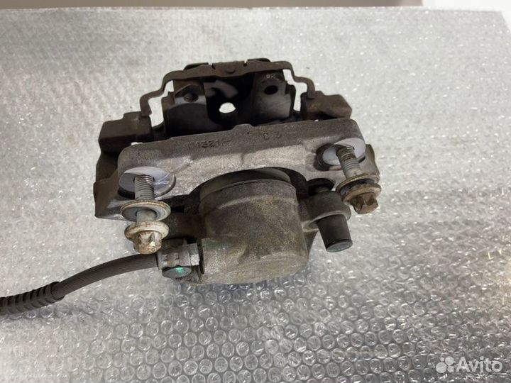 Суппорт тормозной передний левый Bmw X5 E70 N55B30