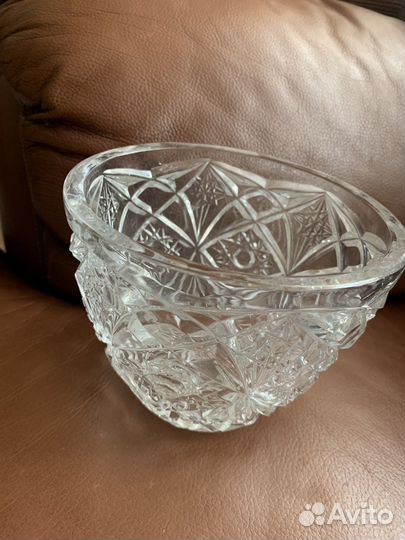 Хрустальная ваза