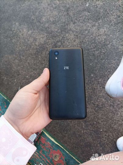 ZTE Blade L8