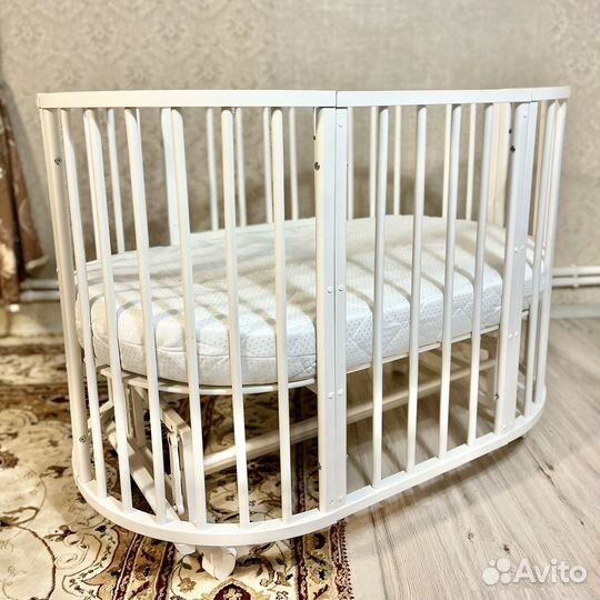 Детская кроватка с маятником + 2 матраса новая