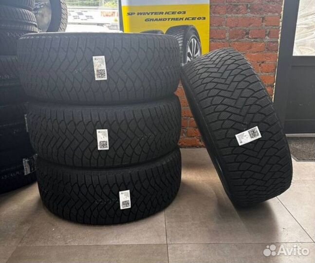 Maxxis Premitra Ice 5 SUV / SP5 285/50 R20 116T