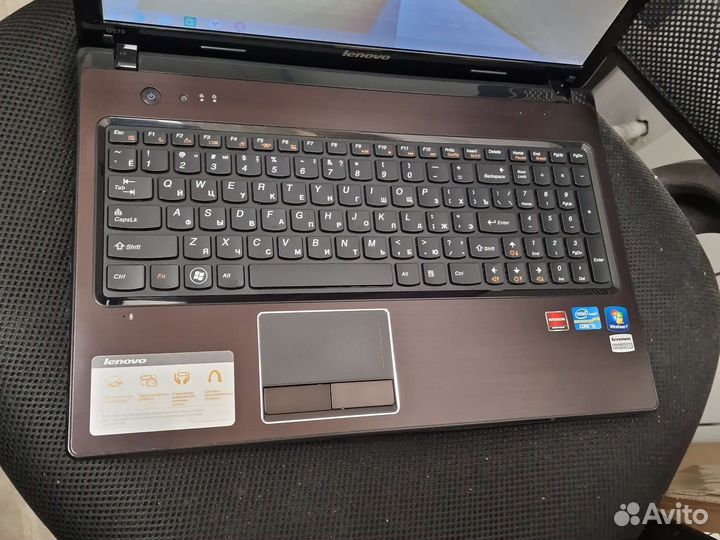 Lenovo g570 15.6/i5/8/ssd/Radeon
