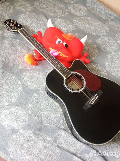 Электроакустическая гитара Miranda