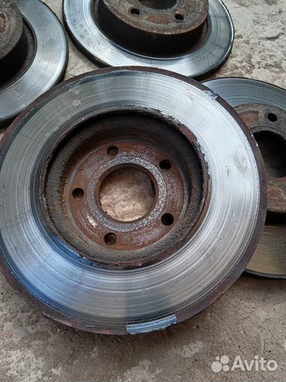 Тормозные диски б/у Ford Focus 3