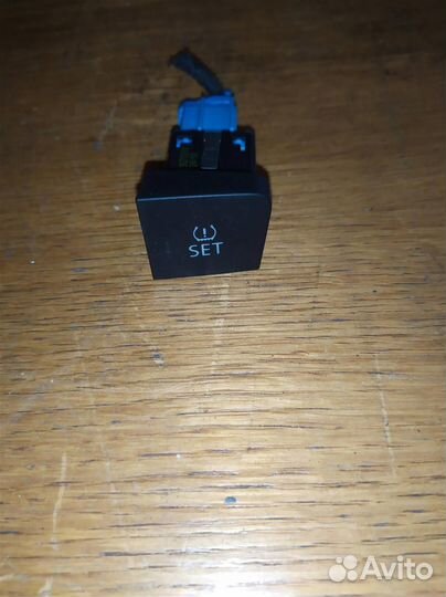 Кнопка VW Passat CC