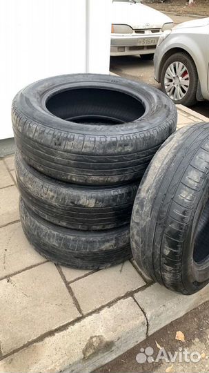 Bridgestone Dueler H/P Sport 215/65 R16 98H