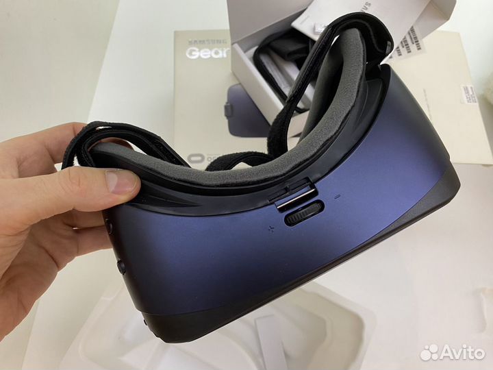 Очки виртуальной реальности Gear VR