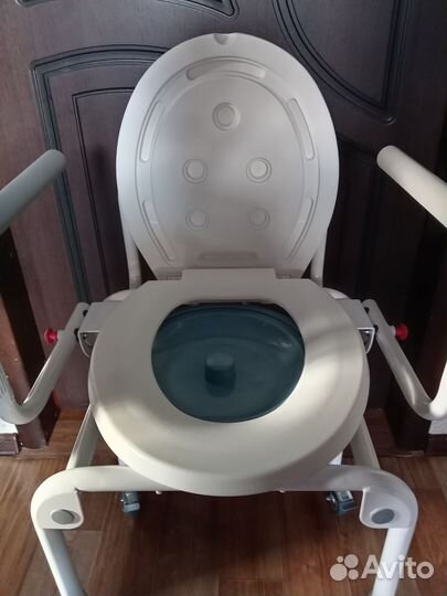 Стул санитарный