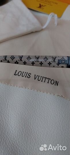 Солнцезащитные очки Louis Vuitton