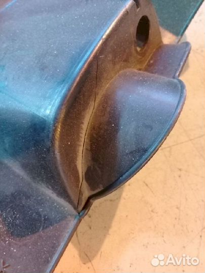 Декоративная крышка двс 14041WL005 Nissan Elgrand