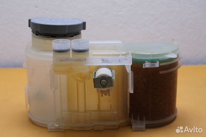 Соляной контейнер Bosch 655491 бу. 6566