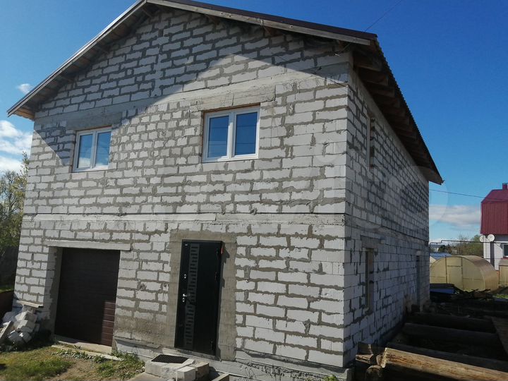 Дом 200 м² на участке 12 сот.