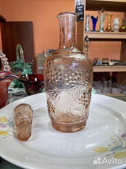 Графин стекло старинный