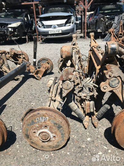 Задняя балка Peugeot Partner