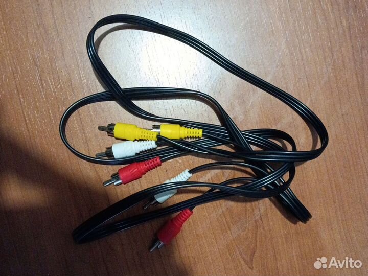 Игравая приставка titan 2