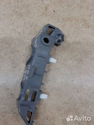 Hyundai genesis кронштейн правый передний