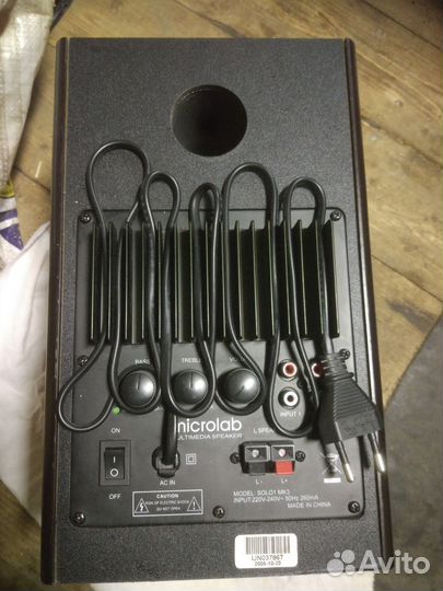 Колонка усилитель Микролаб соло1