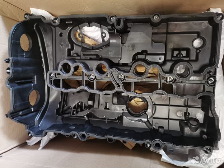 Клапанная крышка BMW b48