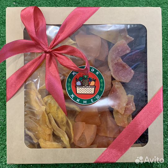 Подарочные наборы орехи и сухофрукты