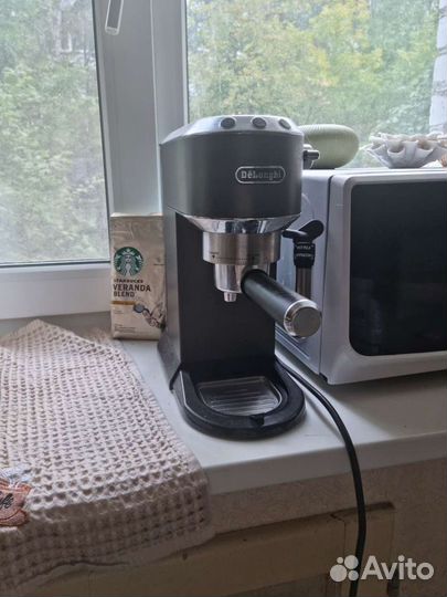 Кофеварка рожковая delonghi