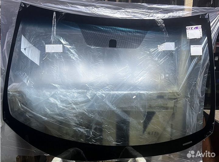 Лобовое стекло KIA Sephia 2 1997-2004 KMK glass 44