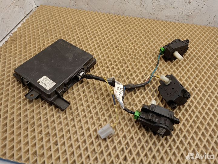 Блок управления климатом Mitsubishi Lancer 10