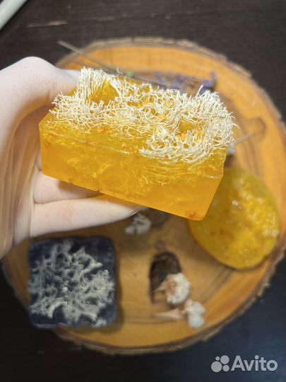 Мыло ручной работы массажное, с люфой
