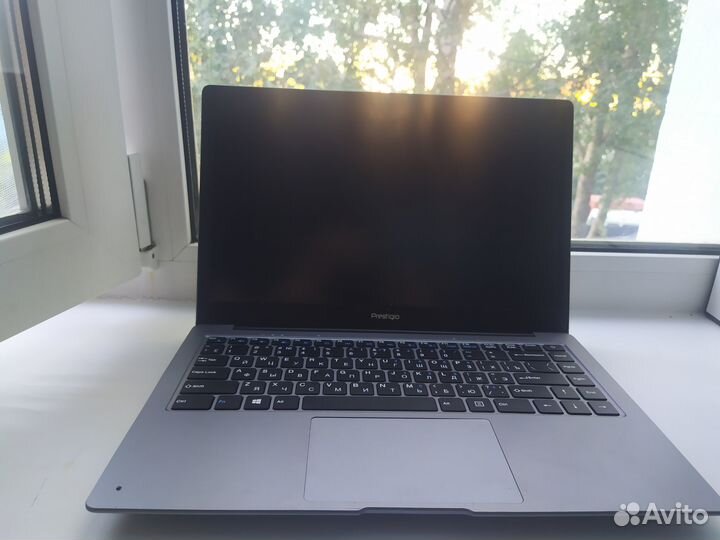 Продаю ноутбук Prestigio Smartbook 141 C5