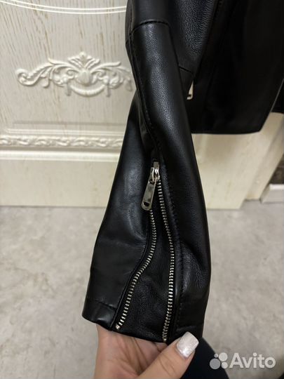 Косуха женская натуральная кожа черная 42 размер