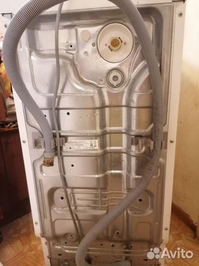 Стиральная машина electrolux 1000RPM