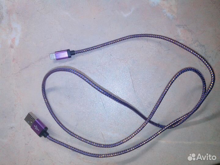 Кабель для смартфона