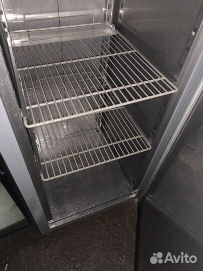 Шкаф холодильный нержавейка Sagi HD70