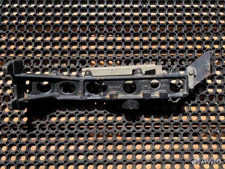 Кронштейн глушителя Scania P 5 Серия P440 LA4X2HNA