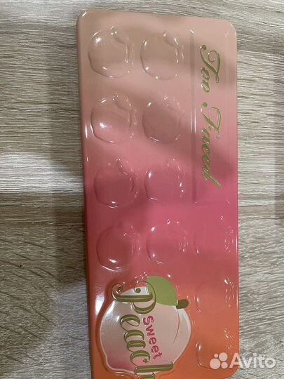 Палитра теней для визажистов too faced sweet peach