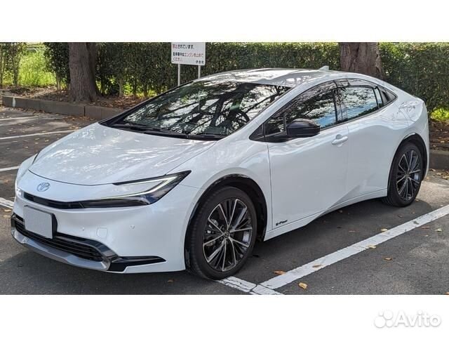 Toyota Prius 2 AT, 2023, 1 000 км