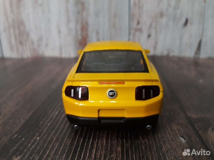 Модели автомобилей 1/32