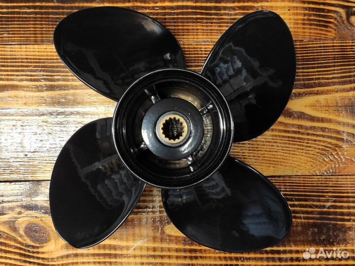 Гребной винт 60-140 л.с.; 4х13х19 RH