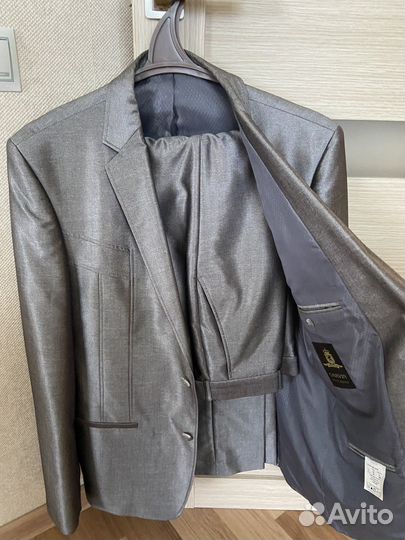 Классический костюм