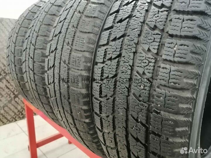 Toyo Observe GSi-5 225/65 R17 104S