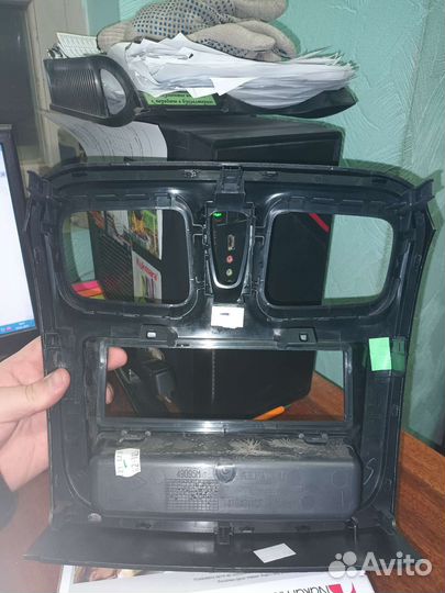 Консоль панели под магнитолу logan stepway